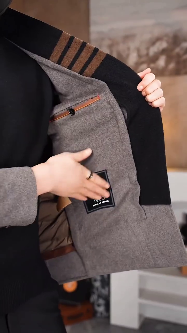 Men’s Classic Grey Wool-Blend Blazer
