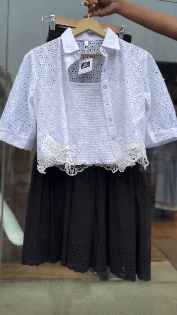 Women’s Relaxed Fit Self-Design Casual Shirt – Effortless Everyday Elegance