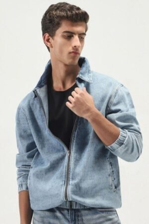 Men’s Spread Collar Washed Solid Denim Jacket