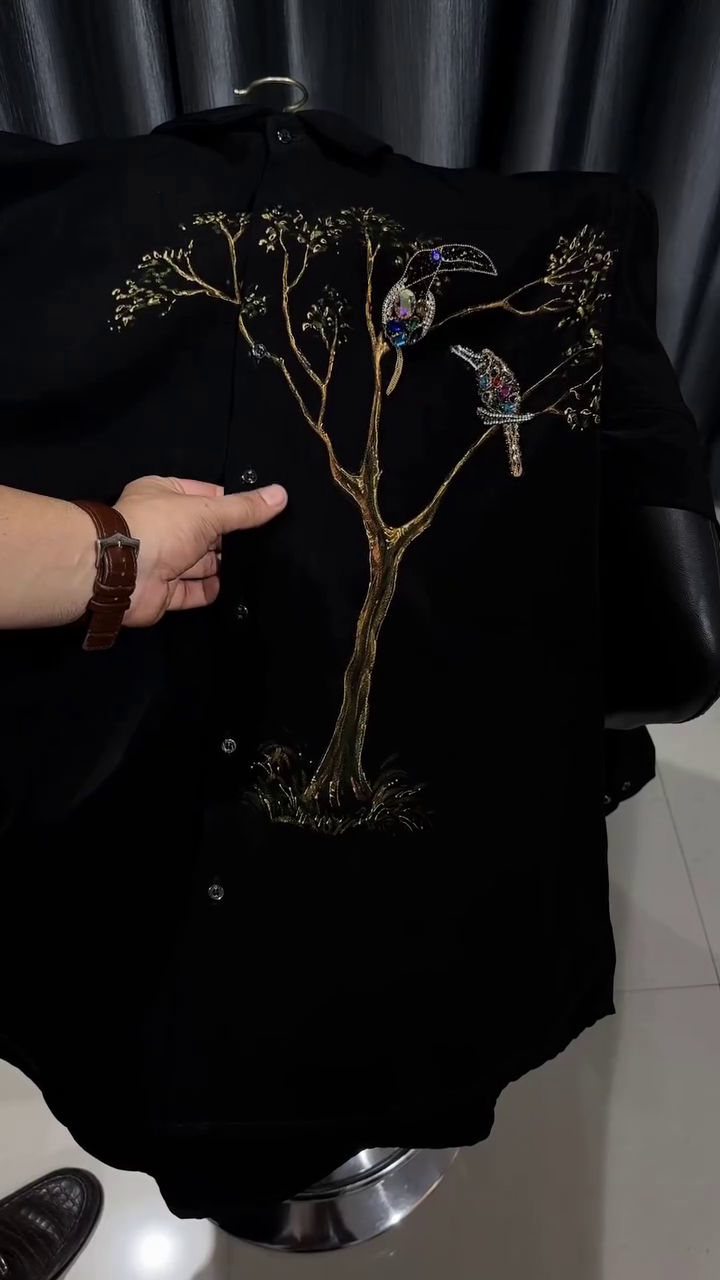 Men’s Classic Fit Designer Shirt - Image 2