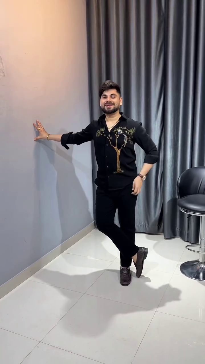 Men’s Classic Fit Designer Shirt - Image 3