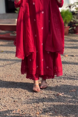 Ethnic Motif Embroidered Empire Thread Work Anarkali Kurta & Trousers With Dupatta