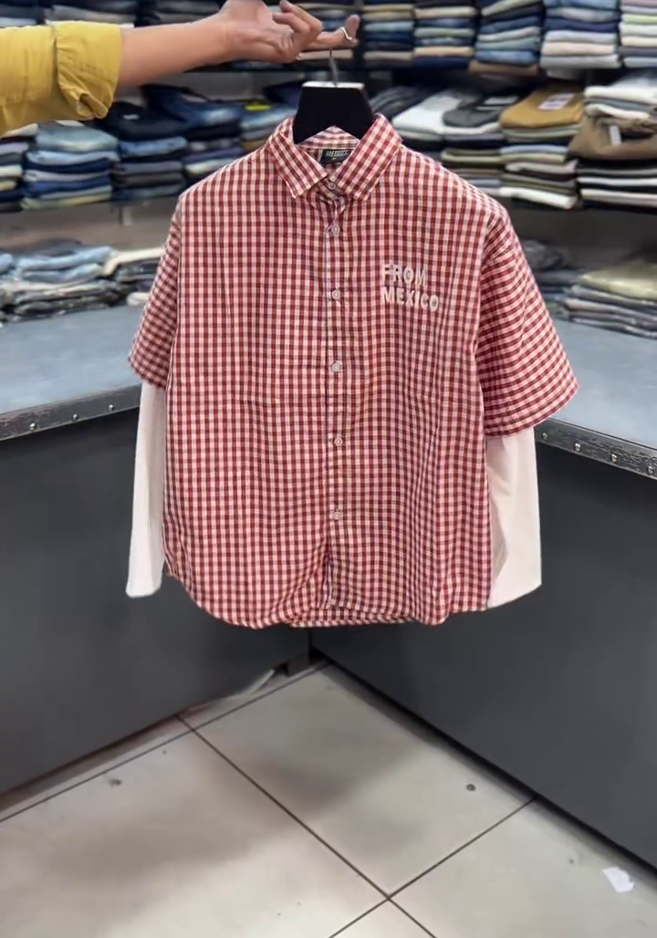 Men Relaxed Checked Casual Shirt - Image 7
