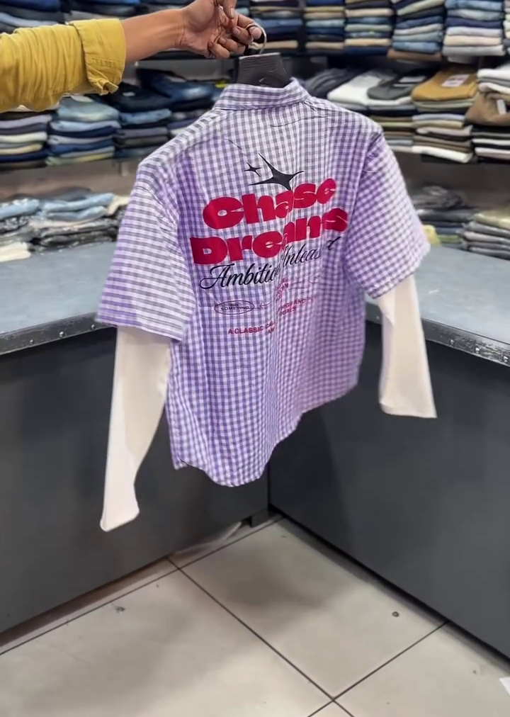 Men Relaxed Checked Casual Shirt - Image 3