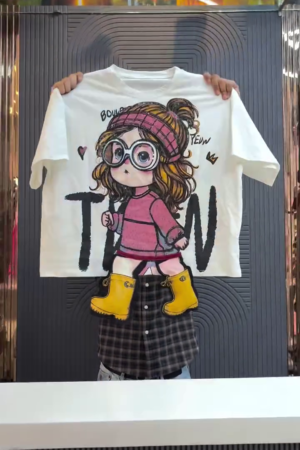 Girls Trending T-Shirt Stylish Viral Fashion for Everyday Looks