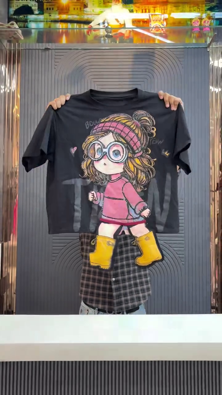 Girls Trending T-Shirt Stylish Viral Fashion for Everyday Looks - Image 4