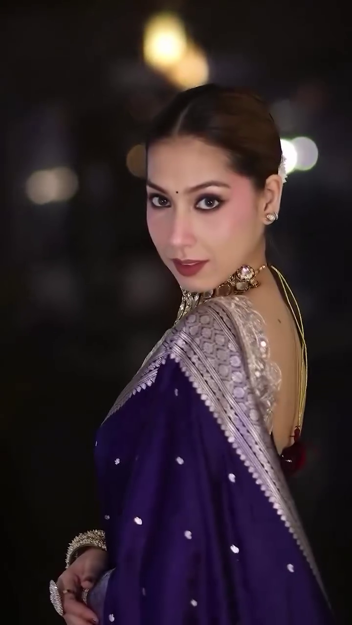 Embellished Embroidered Saree With Blouse Piece - Image 4