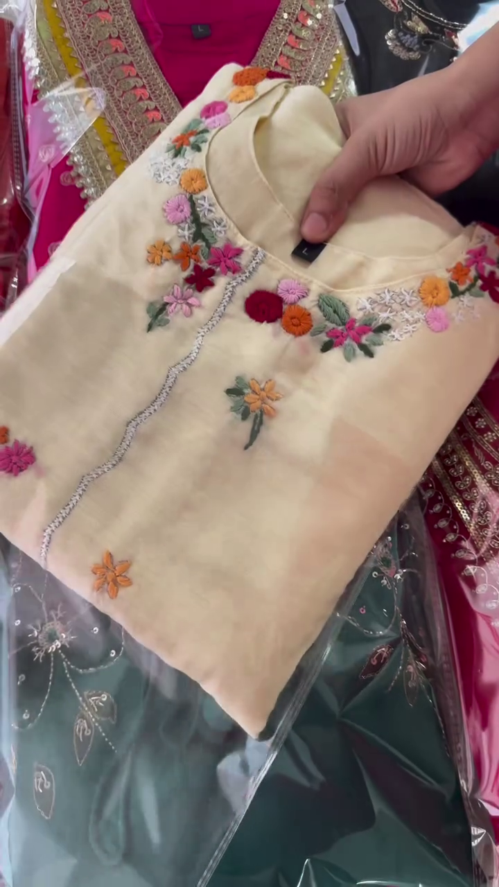 Women Ethnic Motifs Embroidered Regular Thread Work Pure Cotton Kurta with Palazzos & With - Image 8