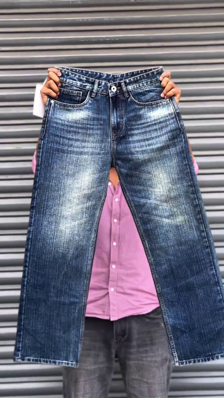 Men Slim Fit Low-Rise Mildly Distressed Light Fade Stretchable Jeans - Image 4