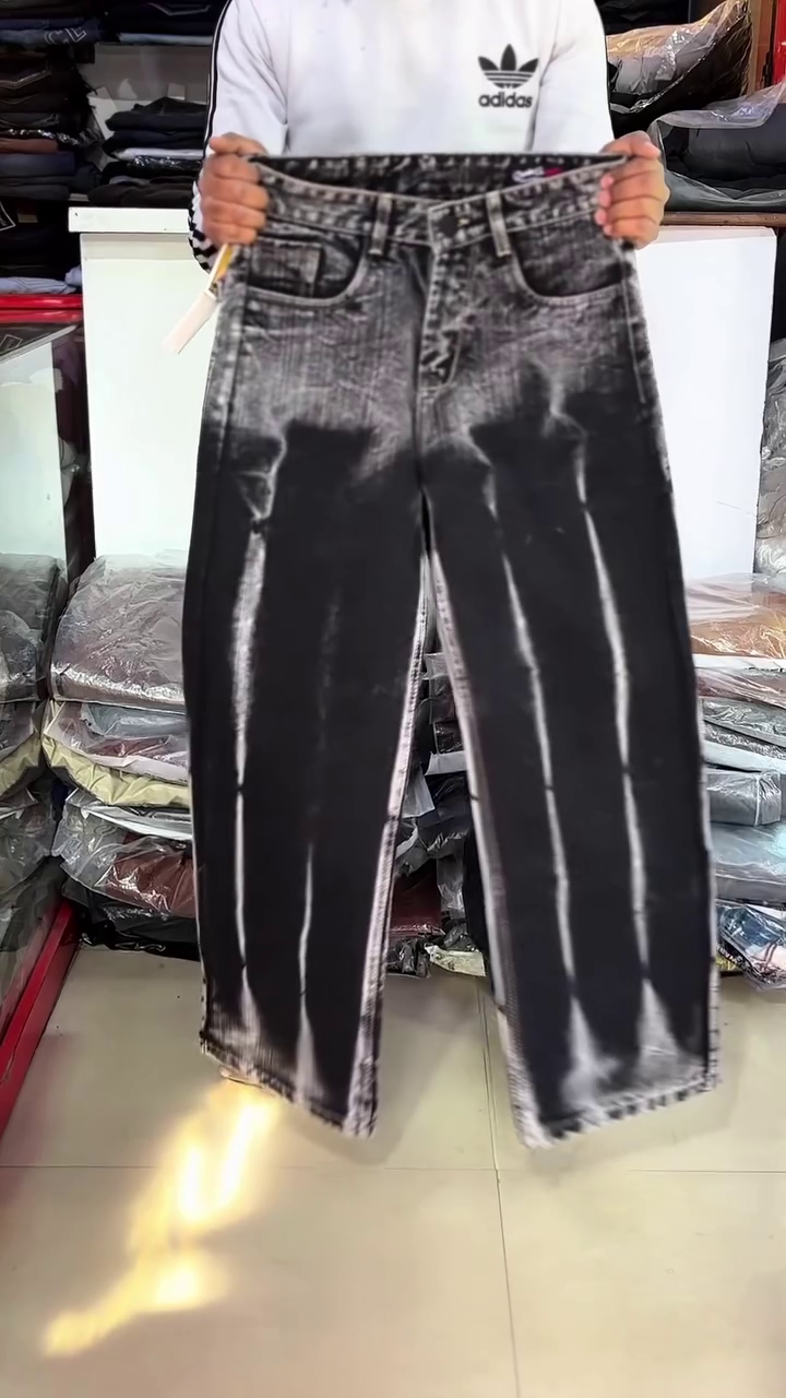 Straight Low Jeans - Image 2